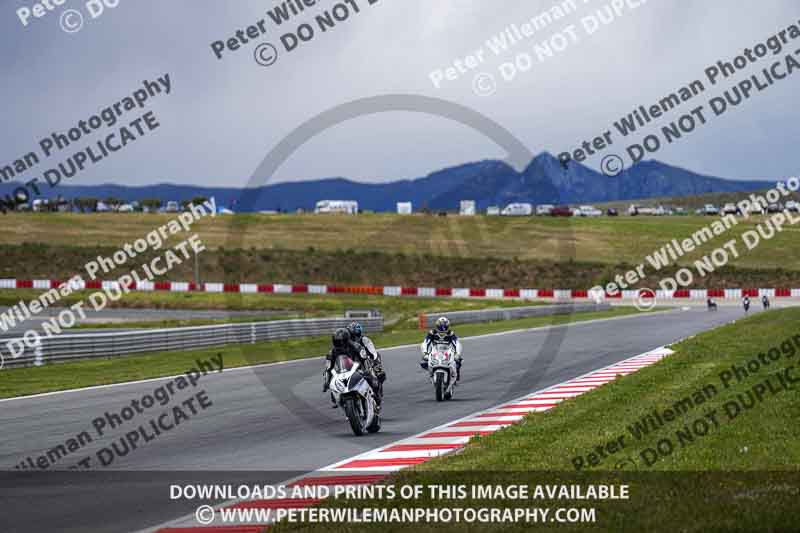 cadwell no limits trackday;cadwell park;cadwell park photographs;cadwell trackday photographs;enduro digital images;event digital images;eventdigitalimages;navarra;no limits trackdays;peter wileman photography;racing digital images;trackday digital images;trackday photos